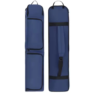 Bolsa deportiva de nailon azul marino con bolsillos con cremallera y correa para el hombro - Product Image 5