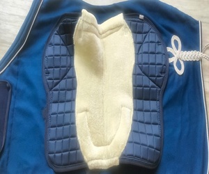 Almohadilla de Silla de Montar Azul con Diseño de Caballo Saltando, Forro de Polialgodón, Cubre Almohadilla de Silla de Montar de Algodón para Competición Ecuestre, Fabricante de Productos Equinos, India - Product Image 3