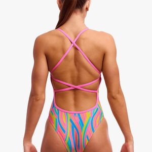 Maillot de bain une pièce pour femme, design personnalisé, qualité export, tissu à séchage rapide - Product Image 3