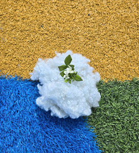 Fibra Hueca Conjugada HCS de 7Dx32mm, Sin Silicona, 100% Poliéster, Antiestática, Reciclable, Material de Relleno para Hilado - Product Image 1