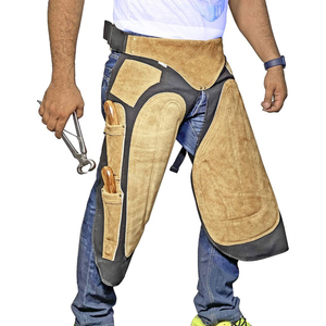 Pantalones de Herrador de Cuero Genuino de Alta Calidad Hechos a Medida, Duraderos y Reutilizables - Product Image 3