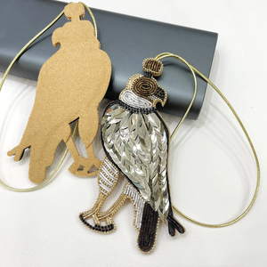 Pendentifs breloques chrétiens en laiton plaqué or, ornés de perles et de pierres précieuses en forme de diamant teint, vente en gros - Product Image 2