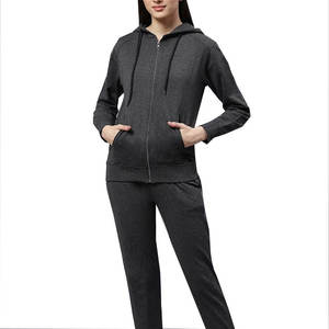 Ensemble de survêtement à capuche pour femme, deux pièces, sweat-shirt et pantalon de jogging, tenue de sport décontractée pour la gym et l'entraînement - Product Image 1