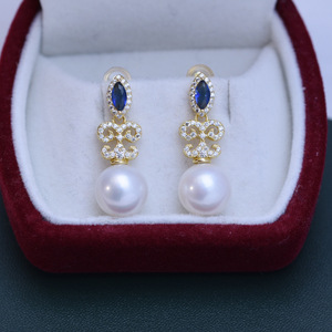 Boucles d'oreilles en perles rondes blanches d'eau douce de 10-11 mm pour femmes, argent S925, design papillon, lumière intense, défauts mineurs - Product Image 1