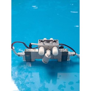 SMC VQZ1351-5L1-Q Usado como está, piezas de equipos semiconductores Legacy - Product Image 1