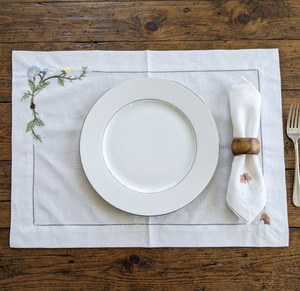 Custom Wholesale QUANG THANH EMBROIDERY Luxury Embroidery Flower Butterfly <b>Placemats</b> Napkins Sets White Cotton Hemstitch - Product Image 4
