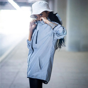 Outdoor Neue Regenjacke Reflektierende Regenjacke für Herren und Damen Wanderjacke Windbreaker Wasserdichte Angeljacke Windbreaker-Mantel Weich - Product Image 4