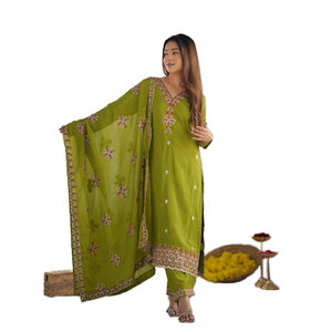 Conjunto de Top, Pantalón y Dupatta Elegante y Moderno para Mujer, con Bordado Elaborado, Ideal para Fiestas - Product Image 1