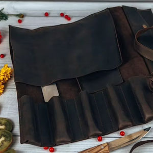 Sac de transport durable pour couteaux avec emplacements pour couteaux, porte-cartes, grande poche zippée, en cuir véritable, boucles en laiton, OEM LKR-0247 - Product Image 1