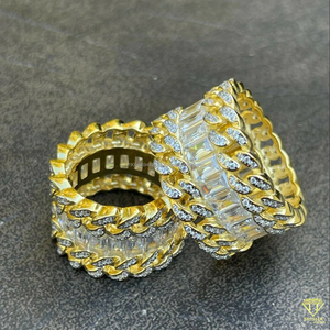 Bague de luxe en argent sterling 925 avec chaîne cubaine, diamant de laboratoire taille émeraude central et bordure à maillons sertis de diamants, bijoux pour homme - Product Image 5
