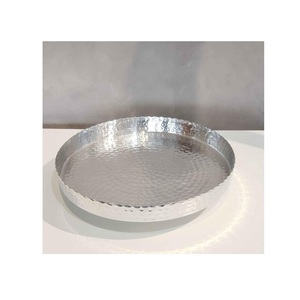 Plateau de service classique en métal poli Mart Export, côtés surélevés, multifonctionnel pour servir des boissons, des repas, des desserts, usage quotidien en cuisine - Product Image 5