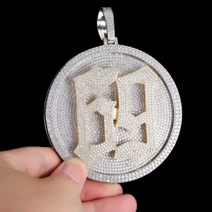 Nouveaux Pendentifs Hip Hop Personnalisés Plaqué Or Argent 925 Sertis de Pierres Chiffres ou Lettres Grandes Plaques - Product Image 2