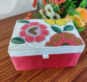 Precio al por mayor: Caja de madera de lujo con arte indio exótico, organizador de tela bordada hecho a mano, color y tamaño personalizables, ligero. - Product Image 2