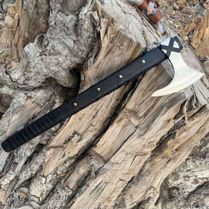 ขวานไวกิ้ง ใบมีดเหล็กกล้าคาร์บอนอุตสาหกรรม ดีไซน์สแกนดิเนเวียนที่ได้รับแรงบันดาลใจจากความเป็นเอกลักษณ์ ผลิตด้วยไม้ สำหรับใช้งานกลางแจ้ง สะสมหรือตั้งโชว์ - Product Image 3