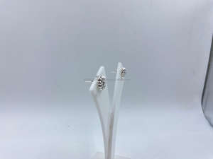 Pendientes de plata pura blanca de lujo para mujer chapados en oro para regalo de fiesta de boda al mejor precio - Product Image 2