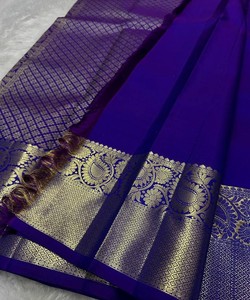 Sari de seda verde claro listo para enviar, vestido tradicional indio estilo Banarasi, sari drapeado con borde estampado para ceremonias. - Product Image 3