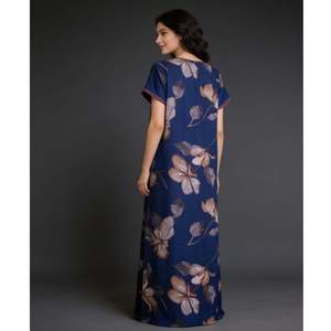 Camisón Largo Estampado Cómodo para Mujer Alpine, Mangas Cortas con Bolsillo Lateral Completo, Ropa de Dormir Suave - Product Image 2