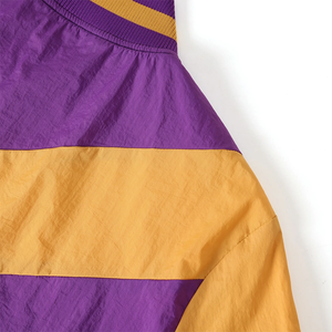 Chaqueta Cortavientos Omega Aero Shield Plus Size Unisex Morado Dorado Ultraligera con Cierre Completo, Deportiva, Resistente al Agua y al Viento - Product Image 4