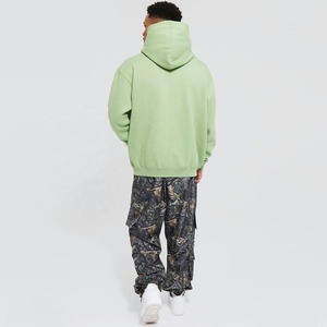 เสื้อฮู้ดผู้ชายแบบสั่งทำพิเศษ ทรงโอเวอร์ไซส์ ไหล่ตก ผู้ผลิตเสื้อฮู้ดหนานุ่ม เสื้อฮู้ดผู้ชายผ้าฟลีซ - Product Image 3