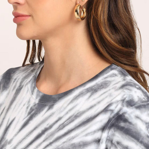 T-shirt décontracté pour femme, imprimé par sublimation, personnalisé, de haute qualité, 100 % polyester, séchage rapide, anti-boulochage, best-seller - Product Image 5