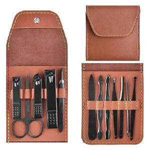 Ensemble professionnel de manucure et pédicure 12 pièces en cuir PU et acier inoxydable, outils durables pour le soin des ongles, vente chaude - Product Image 2