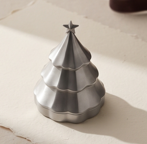 Pot à bonbons de Noël moderne en aluminium moulé, argenté, avec motif arbre à plusieurs niveaux et décor étoile, pour table - Product Image 2