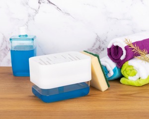 Distributeur de savon moderne en plastique pour évier avec fonction de nettoyage facile, liquide bleu visible - Product Image 6