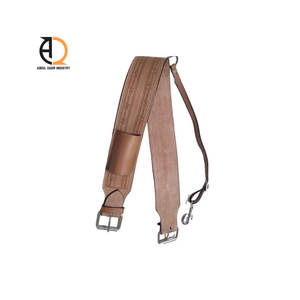 Protector de barriga para caballo con gancho de seguridad y acolchado de cuero/piel de oveja - Product Image 1