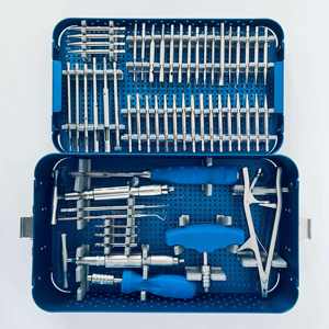 Juego de instrumentos quirúrgicos para traumatismos con pinzas de sujeción ósea, placas, tornillos, taladros, machos de roscar y kit para fragmentos pequeños de Surgiright Instrument - Product Image 2