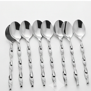 Ensemble de couverts argentés tendance, élégants en acier inoxydable, parfaits pour les dîners, la cuisine, les mariages, les fêtes et les tables de luxe. - Product Image 1