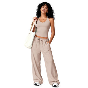 Ensemble de yoga tendance pour femmes, nouvelle collection 2026, ensemble de yoga haut de gamme pour femmes avec logo personnalisé - Product Image 1