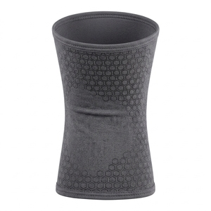 Ajustement confortable pour une meilleure performance et des protections de genoux de qualité supérieure alliant compression avancée et construction durable. - Product Image 2