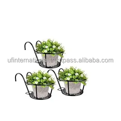 Nouvelle liste de produits pot de fleur fabricant vente chaude pot en métal avec trou avec base et personnalisé 3 pièces à vendre