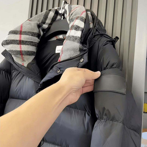 Men's Hooded Solid Canvas Thick Fluffy Winter Outdoor Puffer Jacket Waterproof Windproof Breathable Zipper <b>Detachable</b> <b>Sleeves</b> - Product Image 6