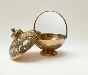 Encensoir en laiton de qualité supérieure, nouveau design, finition dorée polie, pour toutes les saisons, avec détails anciens, pour les cérémonies <span class=keywords><strong>sacr</strong></span>ées - Product Image 2