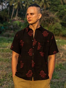 เสื้อเชิ้ตแขนสั้นสีดำลำลองสำหรับผู้ชายลายมือฮัมซา งานฝีมือปักลาย  ติดกระดุมสำหรับฤดูร้อน - Product Image 1
