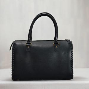 Bolsa de Viaje de Cuero Vacuno de Lujo, 39 cm, Asa Superior, Cierre de Cremallera, Diseño Floral Repujado, Resistente - Product Image 4
