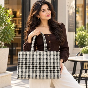 <b>Tweed</b> Patterned Women's Tote Bag Zipper Closure Elegant Daily Use All Seasons <b>Handbag</b> - Product Image 2