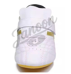 Chaussures de boxe personnalisées avec logo, haute performance, légères, pour la salle de sport et le ring, pour hommes et femmes. - Product Image 6