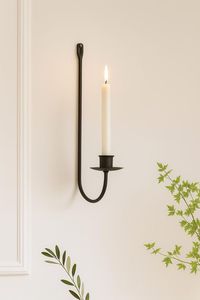 <b>Wall</b> <b>Sconce</b> Featuring Traditional Decorative Elements Reimagined As A Statement Piece For Contemporary Interiors - Product Image 4