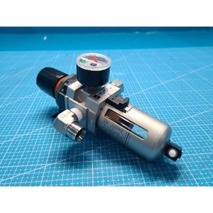 Régulateur-filtre SMC AW3050-03BG-R d'occasion – Pièces détachées d'équipement semi-conducteur d'époque - Product Image 5