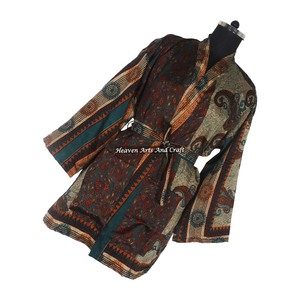 KS013 Robe longue kimono bohème indienne faite à la main en soie vintage imprimée florale, vêtement de nuit, peignoir, robe de plage ethnique d'été - Product Image 6