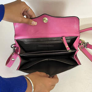 Pochette bandoulière en cuir de vachette artisanal de qualité supérieure, style bohème durable avec fermeture à bouton-pression, mini-sacs tendance pour usage quotidien - Product Image 6