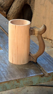 Jarra de cerveza de madera artesanal de primera calidad, hecha a mano por los mejores artesanos, con asa, jarra de madera natural para beber, para uso en bares y en el hogar. - Product Image 5