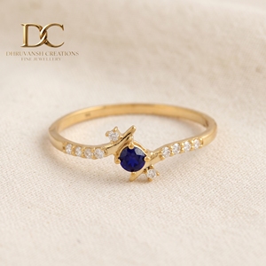 Bague de fiançailles et de mariage de luxe pour femme en or jaune massif 9 carats certifiée IGI avec diamants de laboratoire et saphir bleu royal - Product Image 6