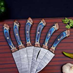 Juego de cuchillos de chef Damasco hechos a mano, colección de 6 cuchillos de cocina, mangos de madera azul, funda de cuero - Product Image 4