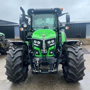 Tractor Deutz Fahr de Uso Pesado con Potente Motor Diésel, Chasis Resistente, Sistema Hidráulico de Gran Capacidad y Excelente Estabilidad - Product Image 1