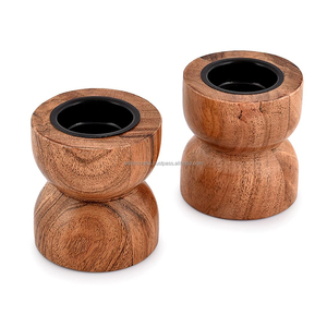 Venta al por mayor de lujo personalizado hecho a mano candelabro de madera pilar para el hogar Navidad decorativo portavelas de madera - Product Image 4