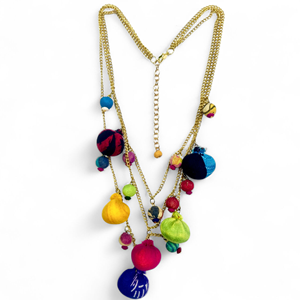Collar Bohemio Colorido para Compromiso, Chapado en Oro para Mujer, Cuentas de Tela, Imitación de Perlas en Forma de Bola, Ecológico y Hecho a Mano - Product Image 5