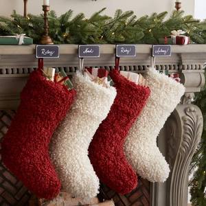 Support de chaussette de Noël personnalisé en métal avec plaque nominative, crochet de cheminée, décoration de Noël sur mesure pour la maison - Product Image 1